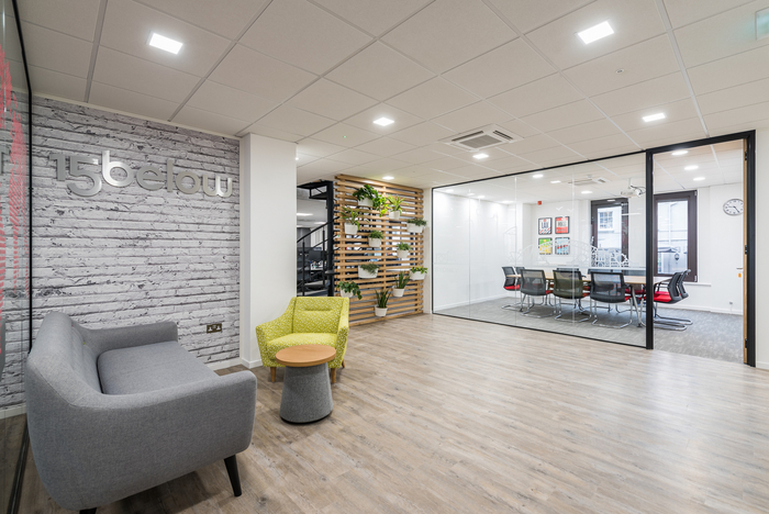 旅游平臺(tái)公司辦公裝修現(xiàn)代簡(jiǎn)約風(fēng)格-第2張圖片-上海古都建筑設(shè)計(jì)集團(tuán) 旅游平臺(tái)公司辦公裝修現(xiàn)代簡(jiǎn)約風(fēng)格-第2張圖片-上海古都建筑設(shè)計(jì)集團(tuán)