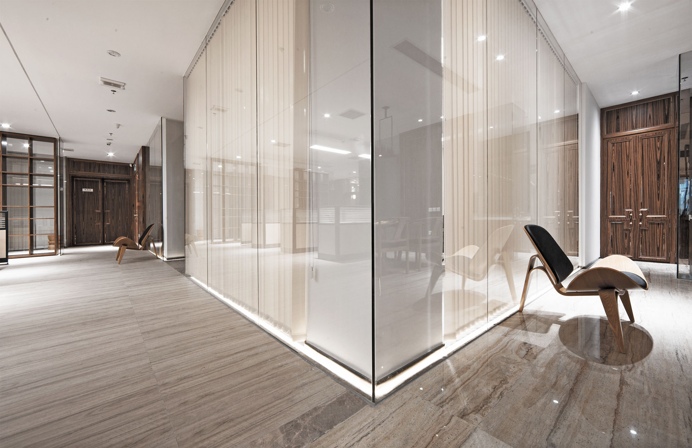 浦東新區(qū)玉器公司辦公室裝修設(shè)計(jì)-第2張圖片-上海古都建筑設(shè)計(jì)集團(tuán) 浦東新區(qū)玉器公司辦公室裝修設(shè)計(jì)-第2張圖片-上海古都建筑設(shè)計(jì)集團(tuán)