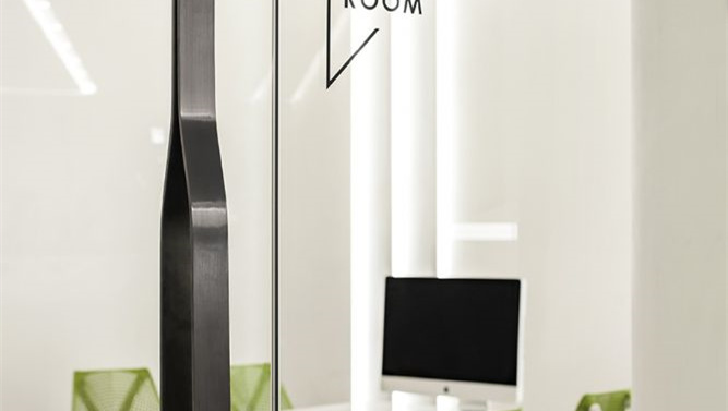 上海辦公室裝修服裝公司裝修案例-第2張圖片-上海古都建筑設(shè)計集團(tuán) 上海辦公室裝修服裝公司裝修案例-第2張圖片-上海古都建筑設(shè)計集團(tuán)