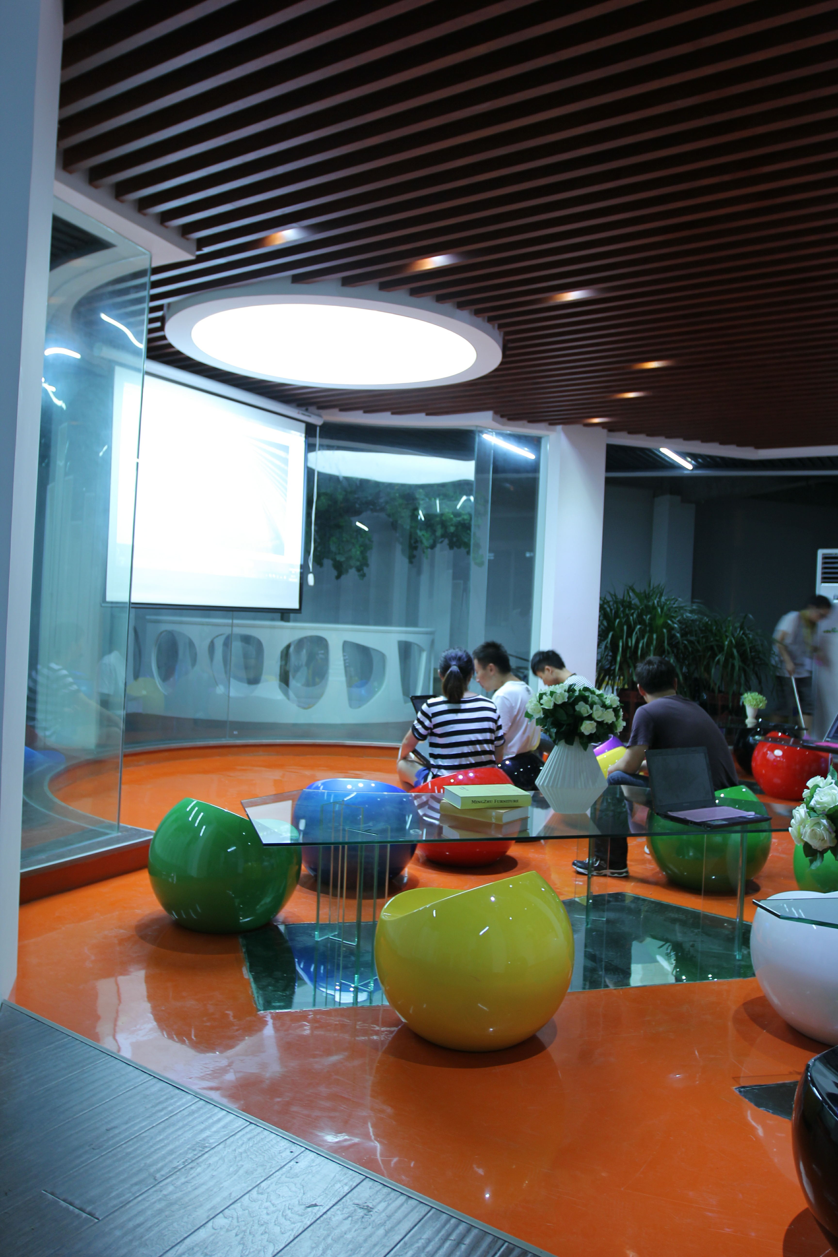 元裝風(fēng)格辦公室裝修設(shè)計(jì)-第2張圖片-上海古都建筑設(shè)計(jì)集團(tuán) 元裝風(fēng)格辦公室裝修設(shè)計(jì)-第2張圖片-上海古都建筑設(shè)計(jì)集團(tuán)