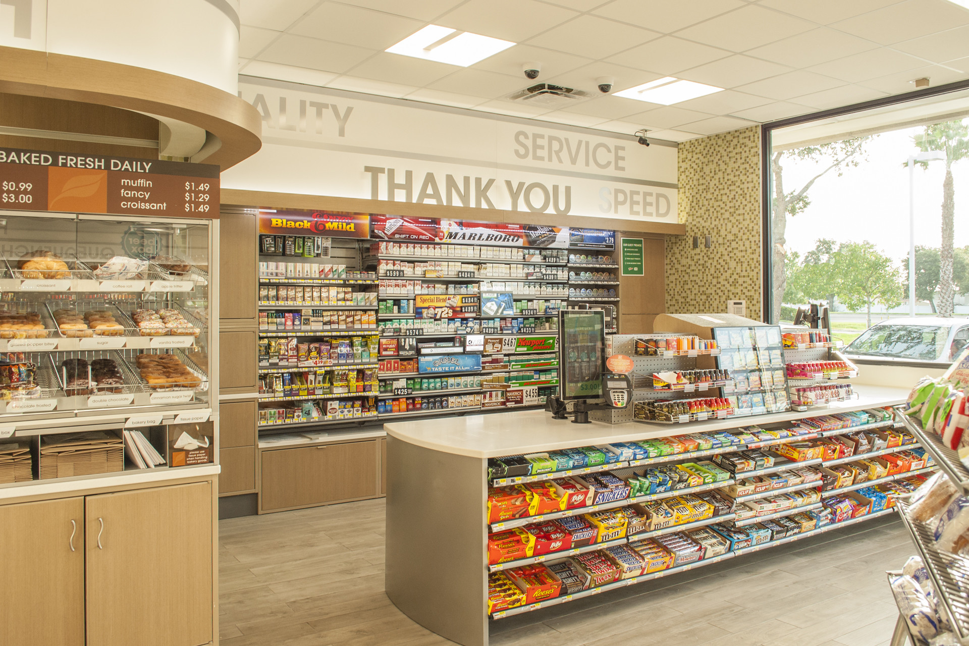 上海辦公室裝修收銀臺(tái)裝修設(shè)計(jì)-第7張圖片-上海古都建筑設(shè)計(jì)集團(tuán) 上海辦公室裝修收銀臺(tái)裝修設(shè)計(jì)-第7張圖片-上海古都建筑設(shè)計(jì)集團(tuán)