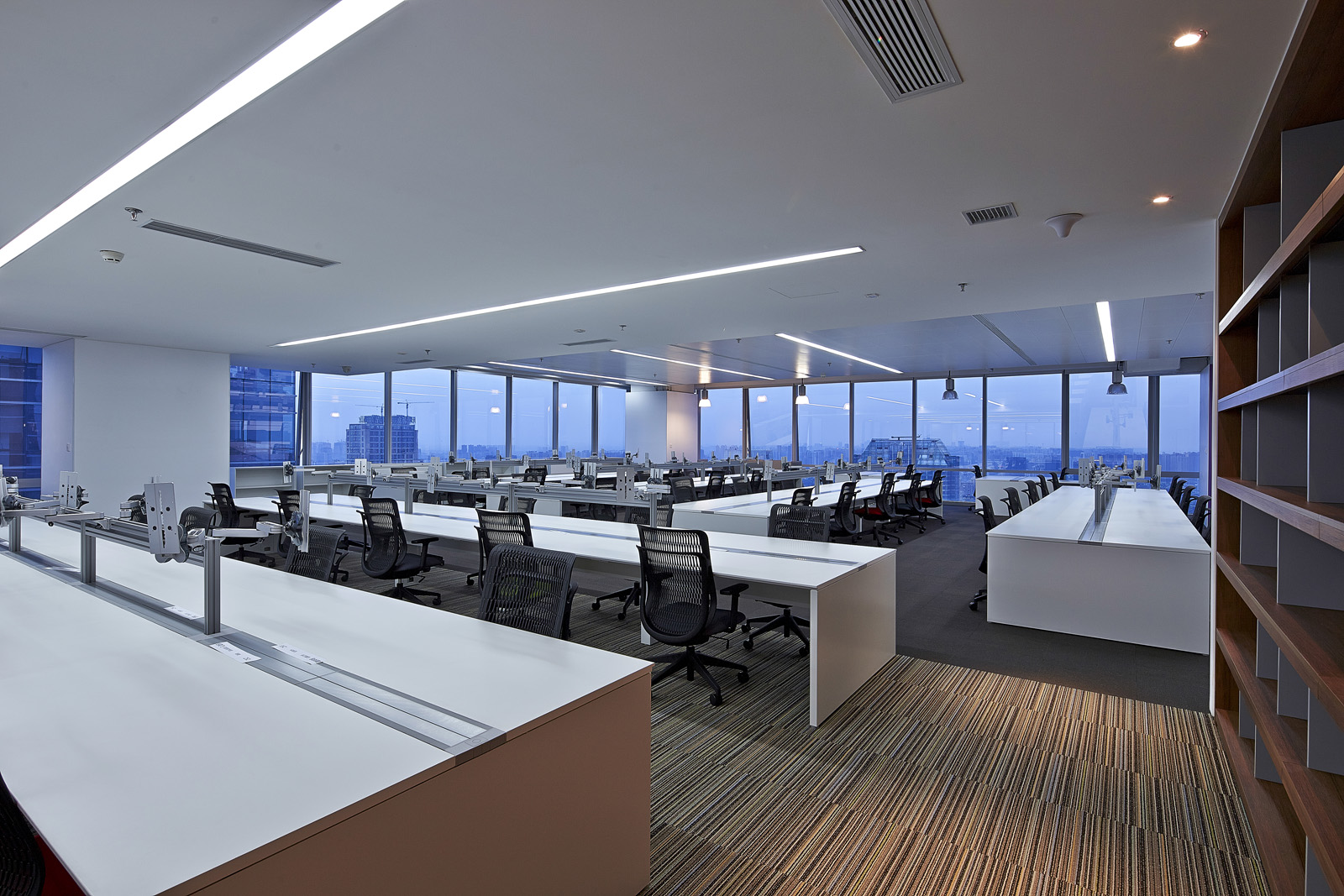 現(xiàn)代科技風(fēng)辦公室裝修設(shè)計效果圖-第8張圖片-上海古都建筑設(shè)計集團(tuán) 現(xiàn)代科技風(fēng)辦公室裝修設(shè)計效果圖-第8張圖片-上海古都建筑設(shè)計集團(tuán)