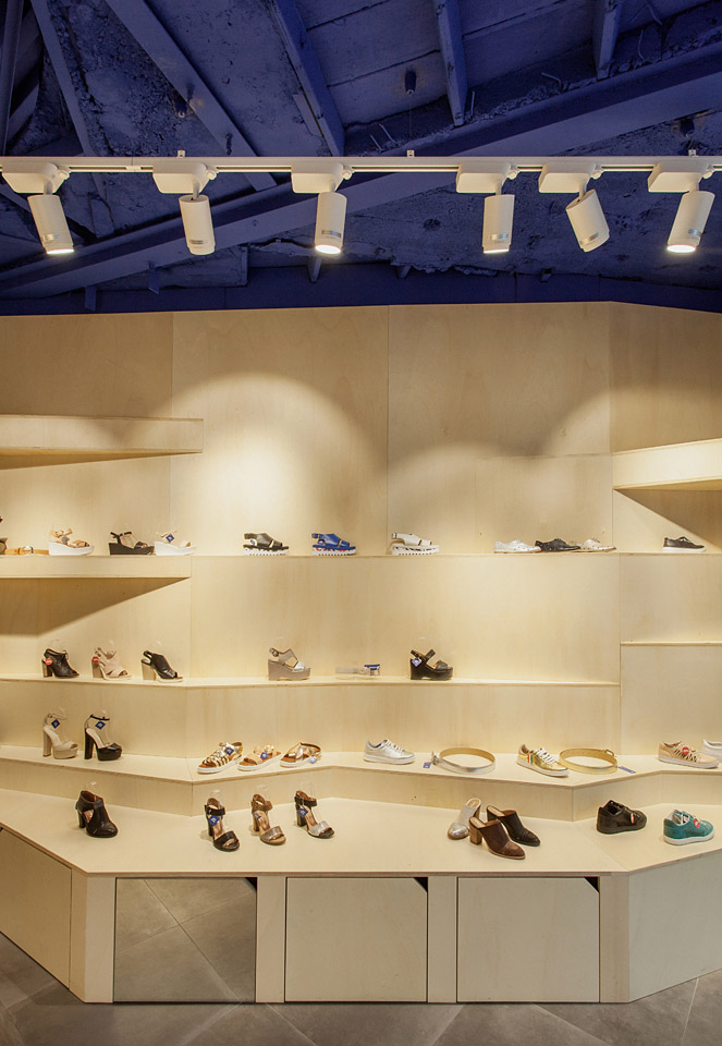 立體風(fēng)鞋店辦公室裝修設(shè)計(jì)-第1張圖片-上海古都建筑設(shè)計(jì)集團(tuán) 立體風(fēng)鞋店辦公室裝修設(shè)計(jì)-第1張圖片-上海古都建筑設(shè)計(jì)集團(tuán)