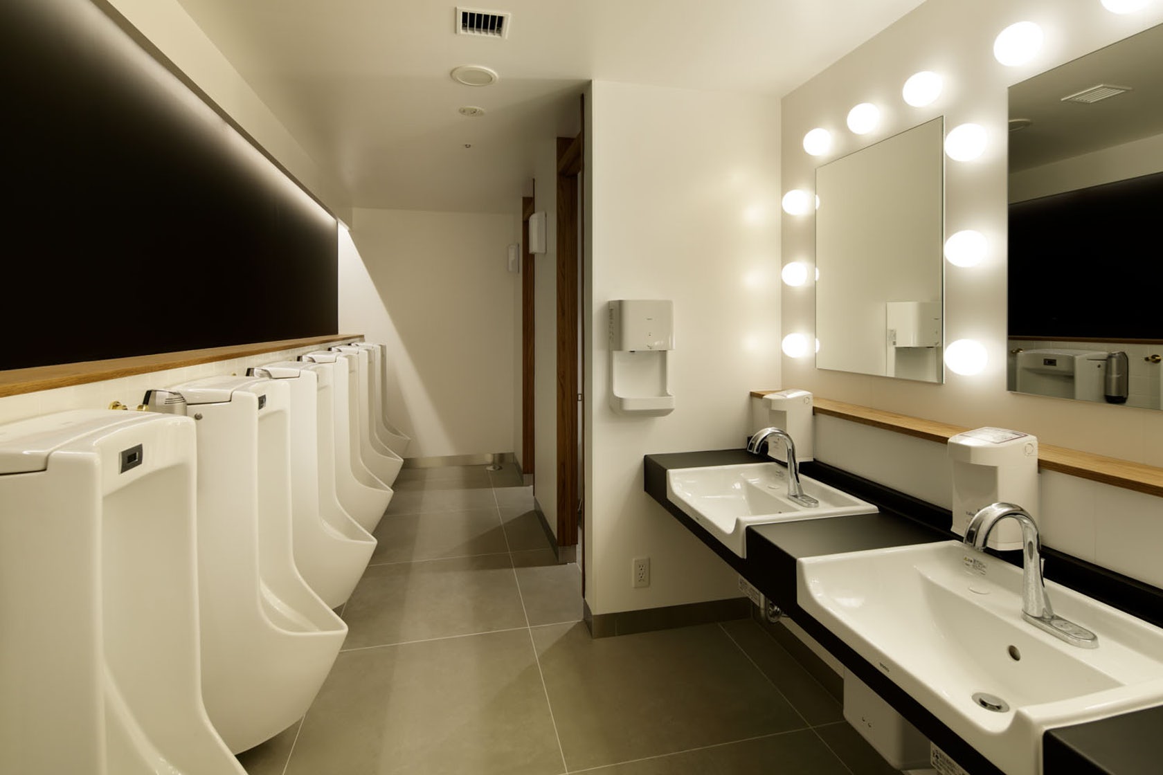 金山區(qū)復古電影院裝修設計-第3張圖片-上海古都建筑設計集團 金山區(qū)復古電影院裝修設計-第3張圖片-上海古都建筑設計集團