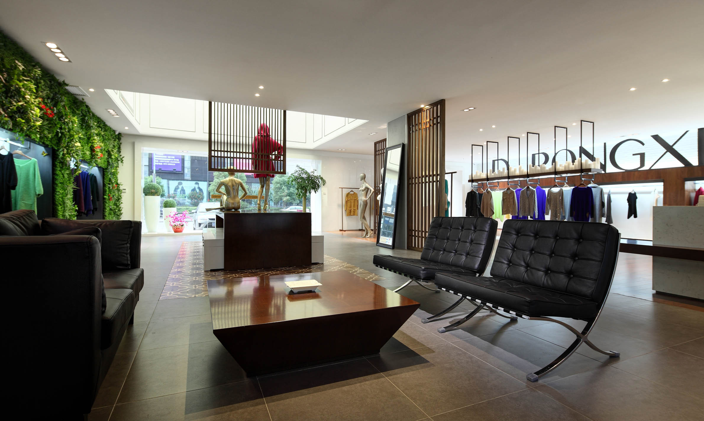 清新簡(jiǎn)約女裝店裝修設(shè)計(jì)-第2張圖片-上海古都建筑設(shè)計(jì)集團(tuán) 清新簡(jiǎn)約女裝店裝修設(shè)計(jì)-第2張圖片-上海古都建筑設(shè)計(jì)集團(tuán)