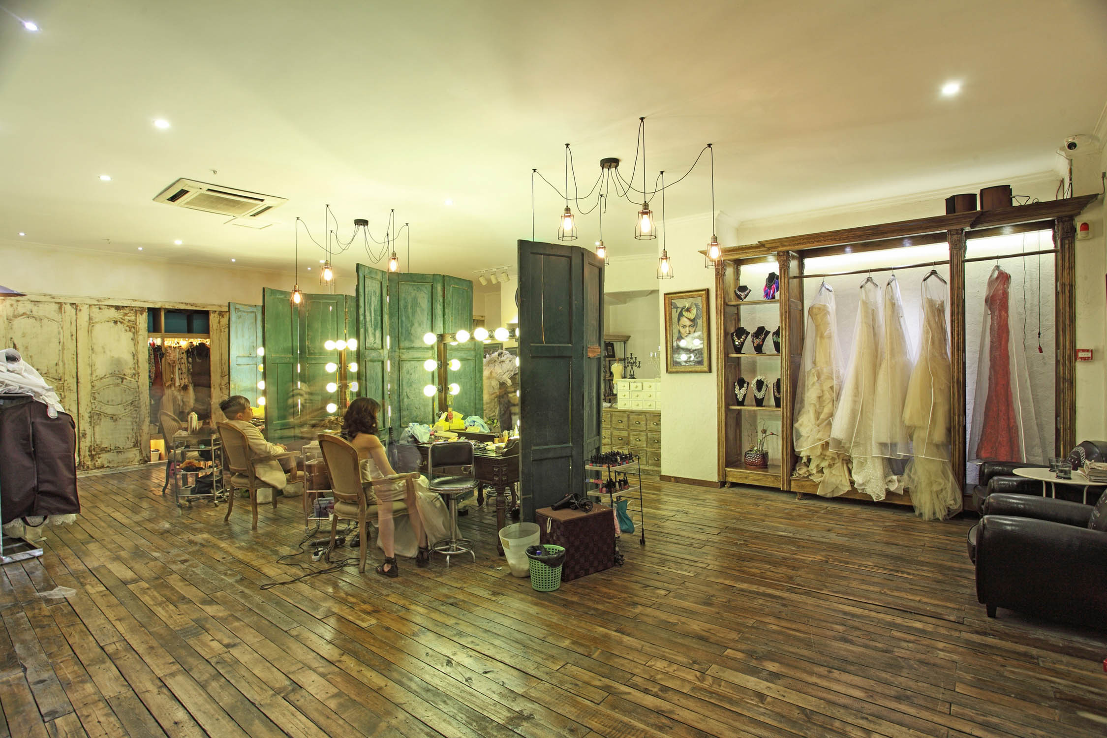 法式婚紗店裝修設(shè)計(jì)效果圖-第5張圖片-上海古都建筑設(shè)計(jì)集團(tuán) 法式婚紗店裝修設(shè)計(jì)效果圖-第5張圖片-上海古都建筑設(shè)計(jì)集團(tuán)