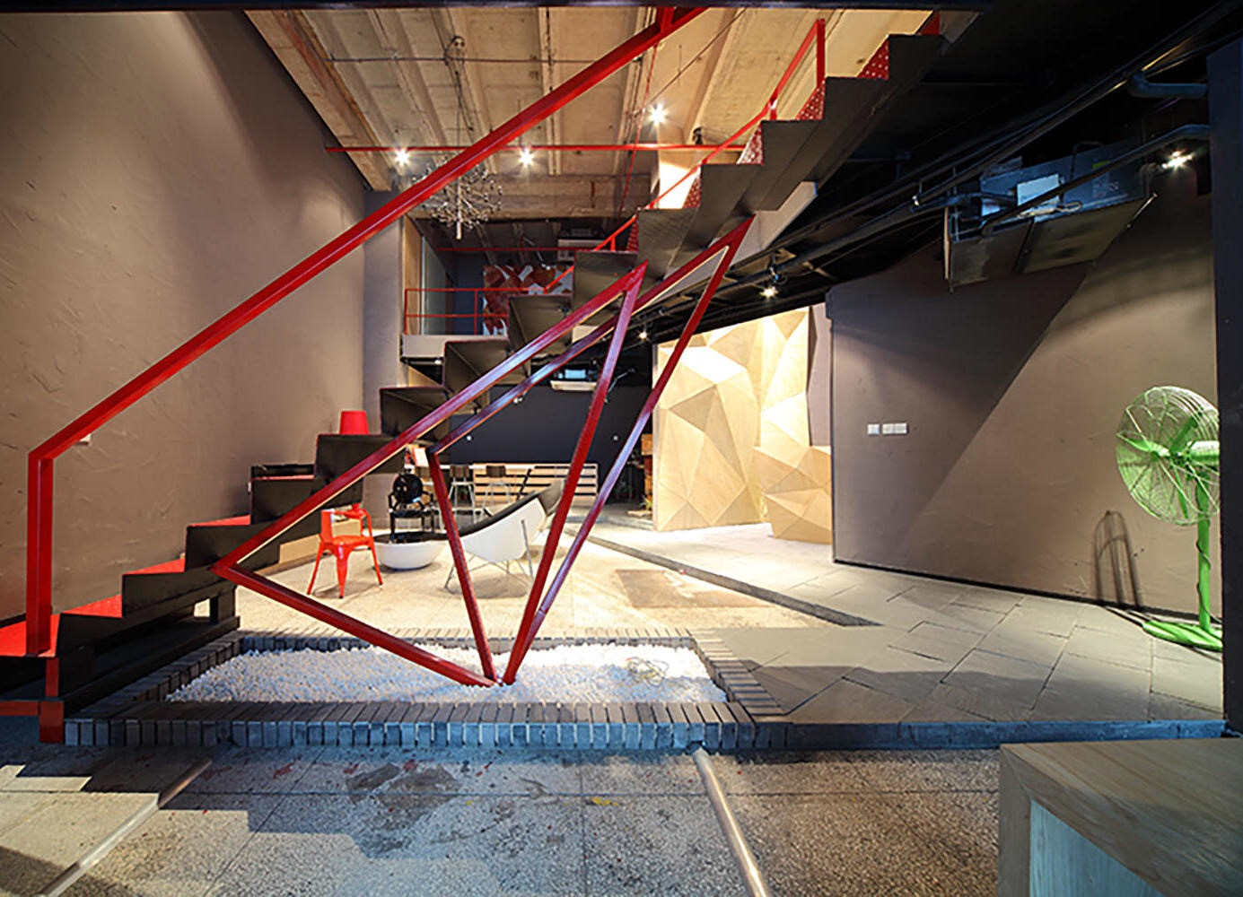 現(xiàn)代loft混搭風(fēng)格辦公室裝修設(shè)計-第6張圖片-上海古都建筑設(shè)計集團 現(xiàn)代loft混搭風(fēng)格辦公室裝修設(shè)計-第6張圖片-上海古都建筑設(shè)計集團