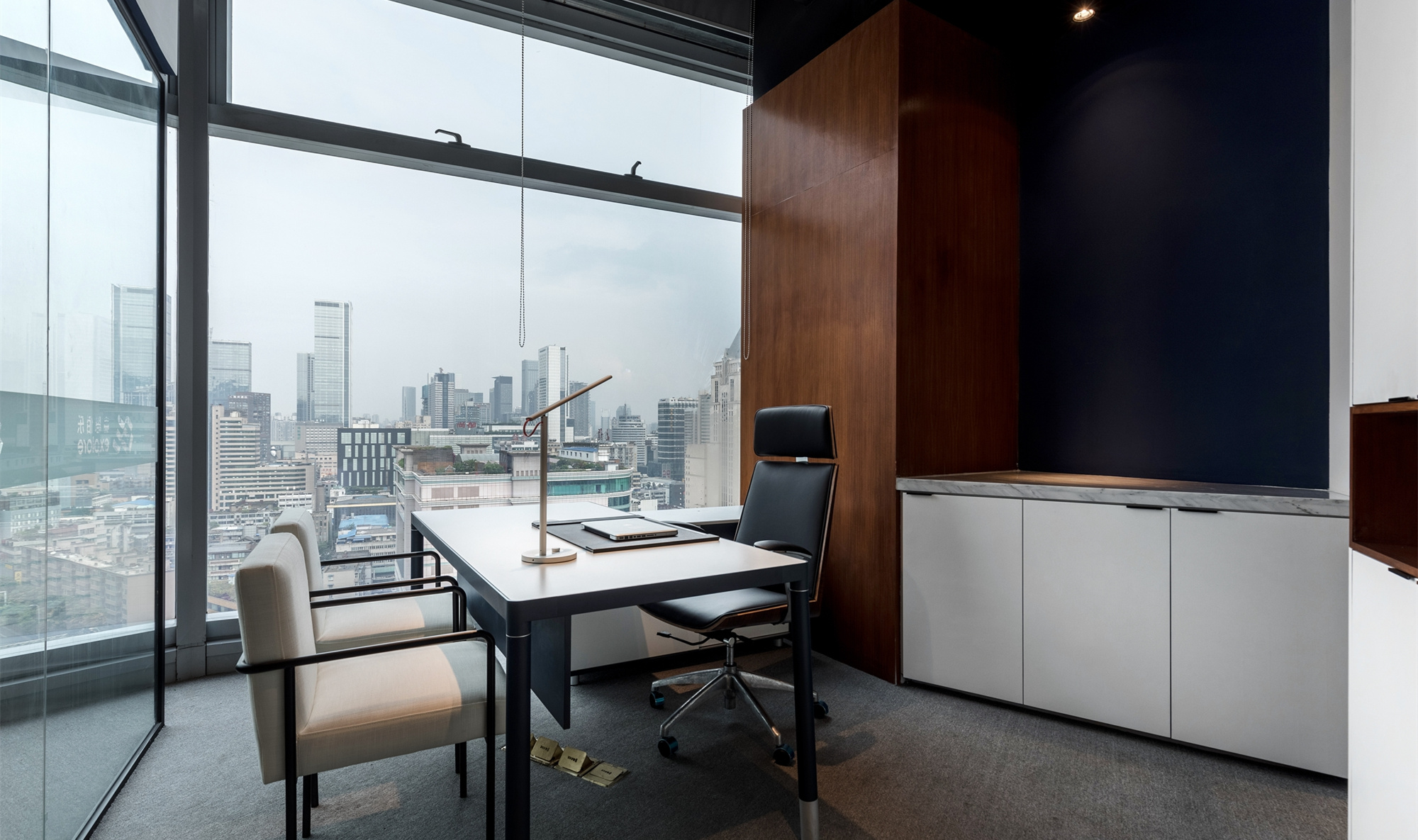 白色極簡辦公室裝修設(shè)計(jì)-第4張圖片-上海古都建筑設(shè)計(jì)集團(tuán) 白色極簡辦公室裝修設(shè)計(jì)-第4張圖片-上海古都建筑設(shè)計(jì)集團(tuán)