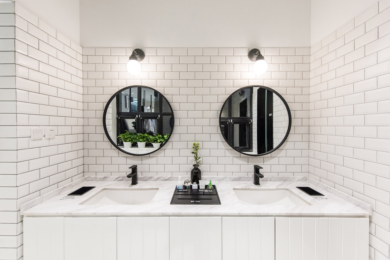 簡約攝影店裝修設(shè)計(jì)-第5張圖片-上海古都建筑設(shè)計(jì)集團(tuán) 簡約攝影店裝修設(shè)計(jì)-第5張圖片-上海古都建筑設(shè)計(jì)集團(tuán)