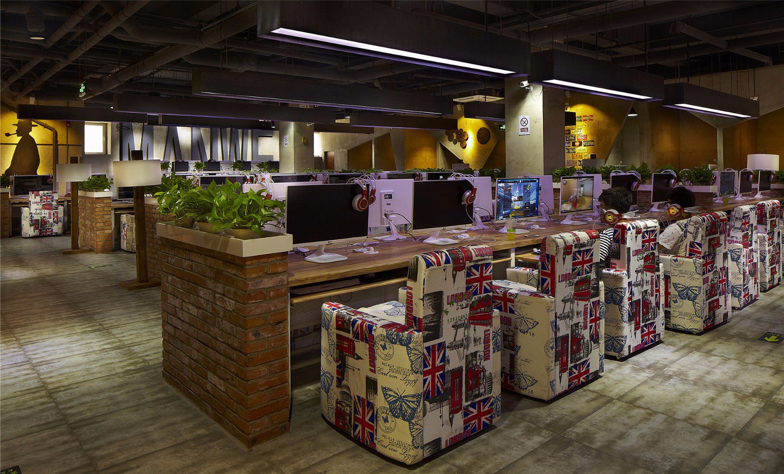 復(fù)古工業(yè)風(fēng)網(wǎng)吧裝修設(shè)計-第3張圖片-上海古都建筑設(shè)計集團(tuán) 復(fù)古工業(yè)風(fēng)網(wǎng)吧裝修設(shè)計-第3張圖片-上海古都建筑設(shè)計集團(tuán)