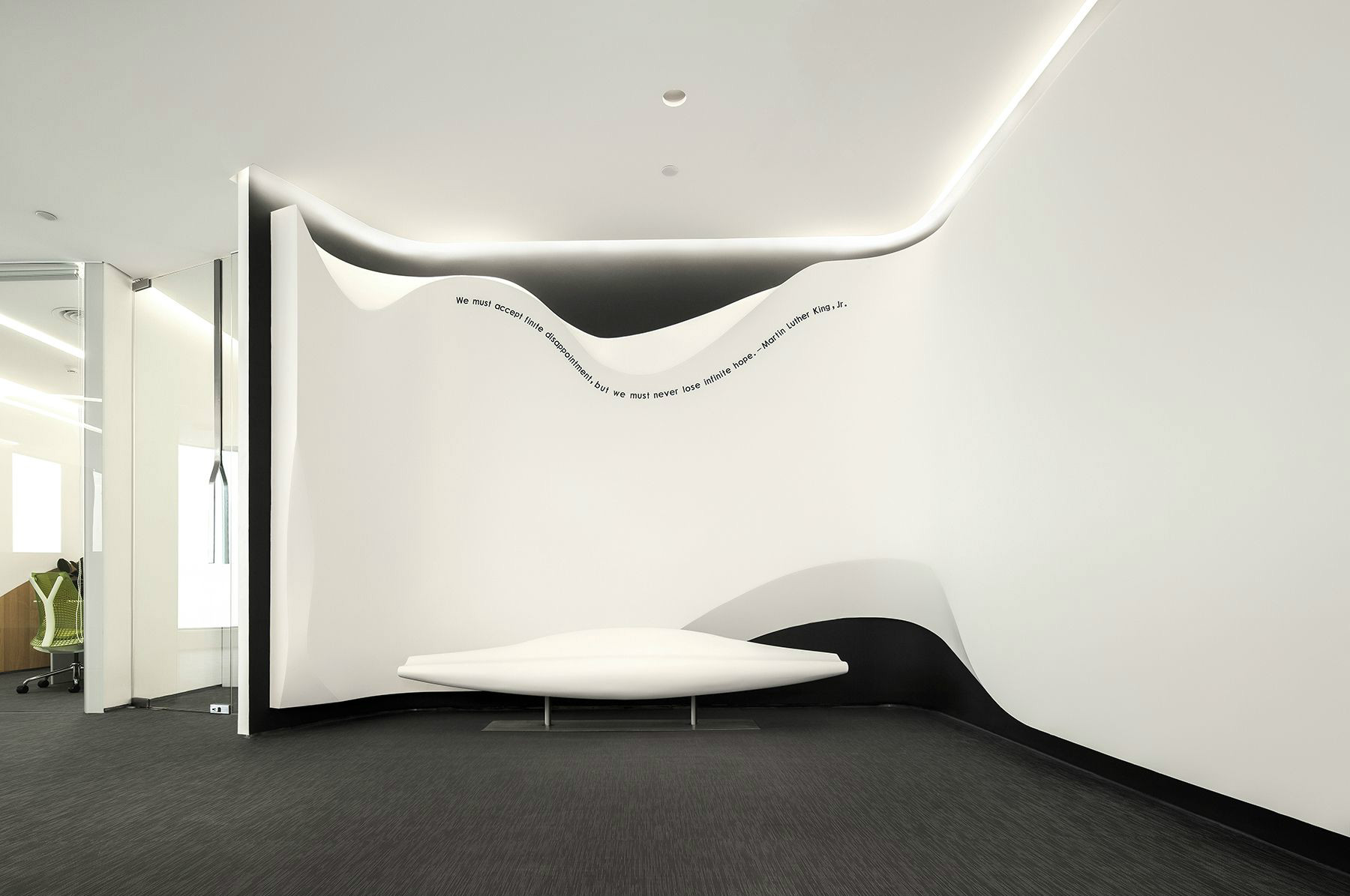 純白科技風(fēng)格辦公室裝修設(shè)計-第3張圖片-上海古都建筑設(shè)計集團