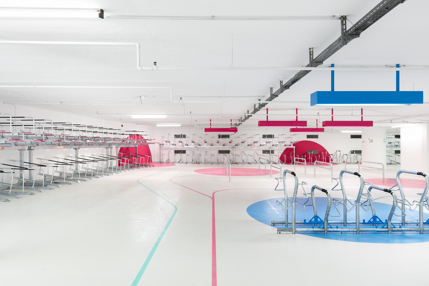 現(xiàn)代簡約自行車停車場裝修設計-第6張圖片-上海古都建筑設計集團 現(xiàn)代簡約自行車停車場裝修設計-第6張圖片-上海古都建筑設計集團