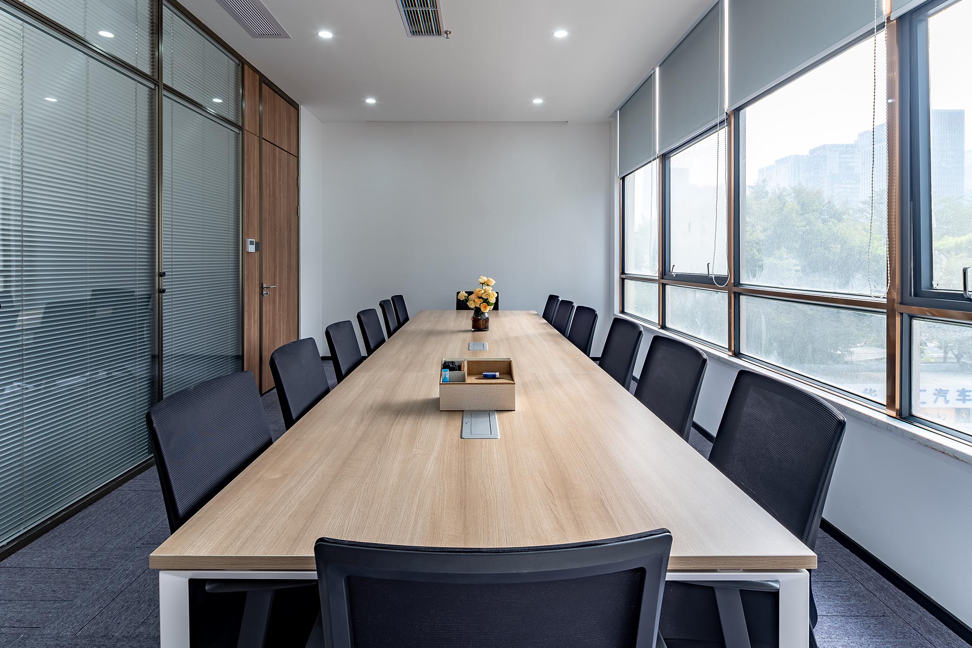 浦東5200平律師事務(wù)所辦公裝潢設(shè)計(jì)-第5張圖片-上海古都建筑設(shè)計(jì)集團(tuán) 浦東5200平律師事務(wù)所辦公裝潢設(shè)計(jì)-第5張圖片-上海古都建筑設(shè)計(jì)集團(tuán)